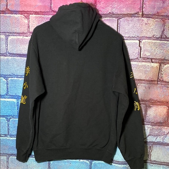 Bruce Lee Black Hoodie with Gold Dragon Design Size Medium - Picture 4 of 7
